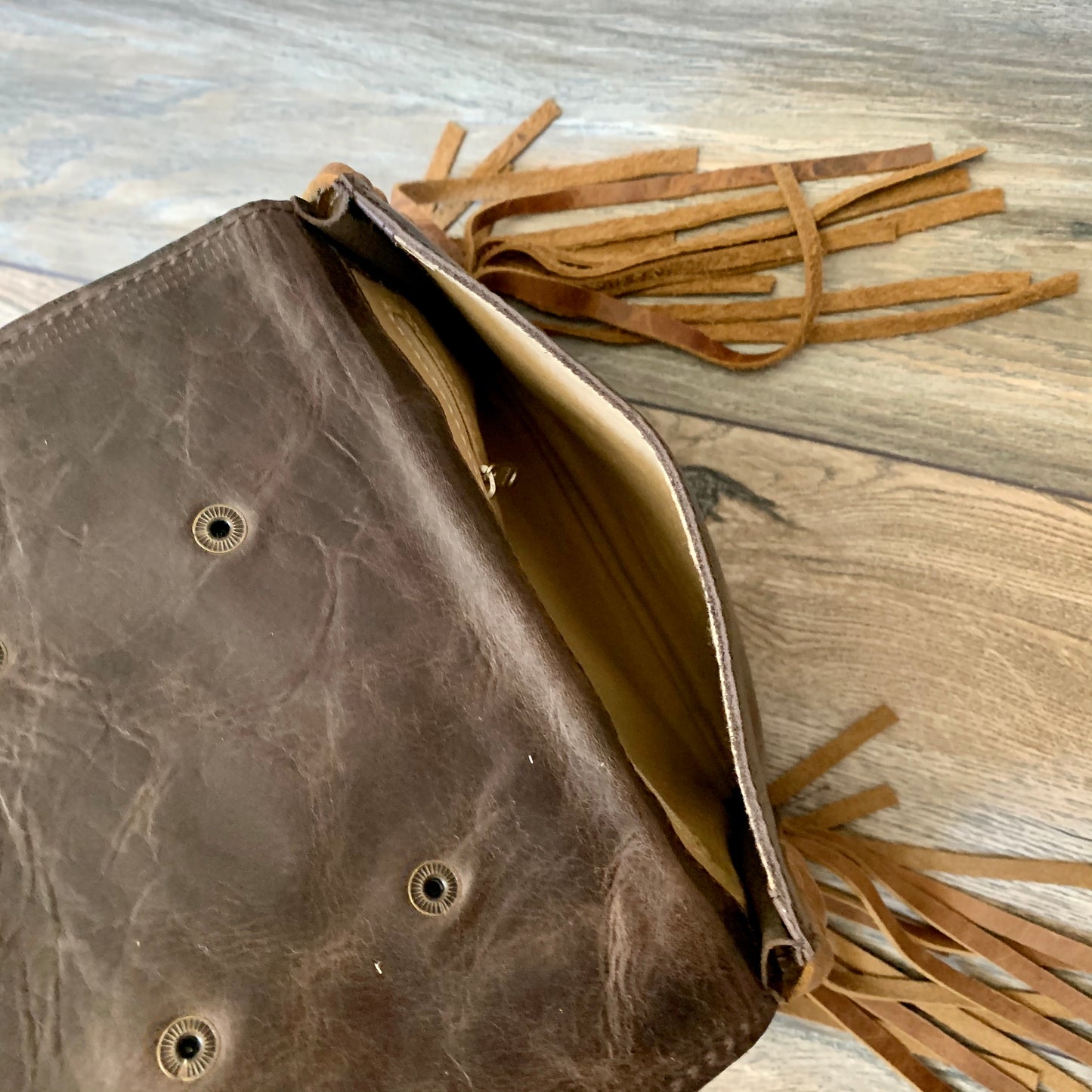 Base - Brown Pouch