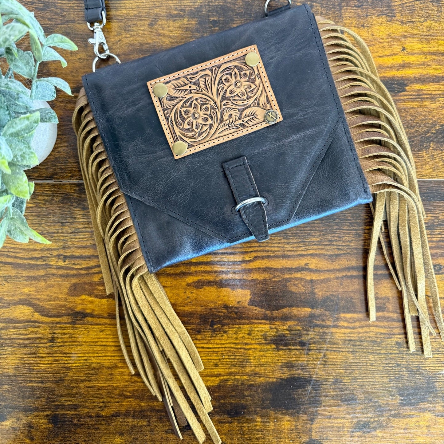 Base - Brown Pouch
