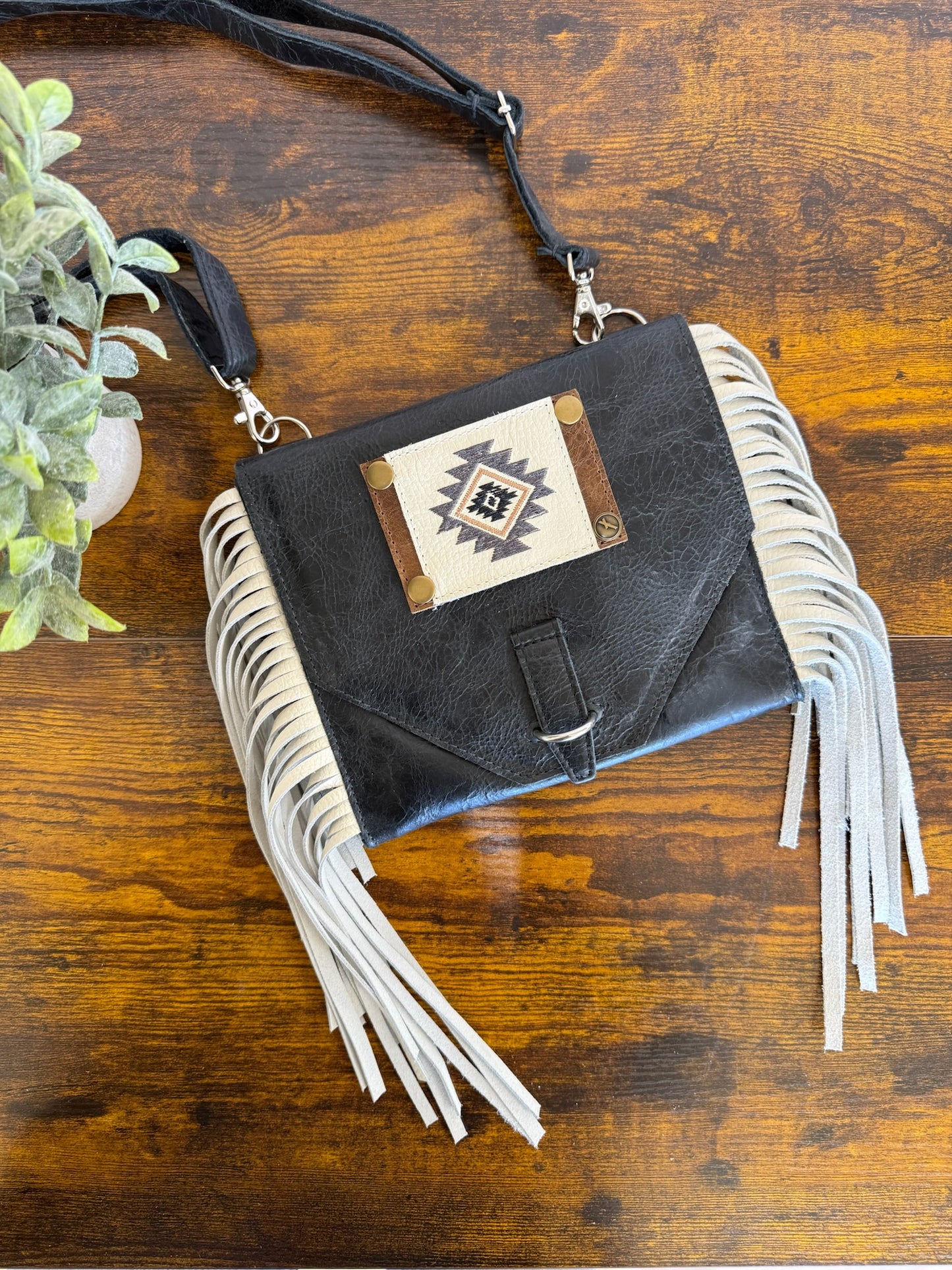 Base - Black Pouch